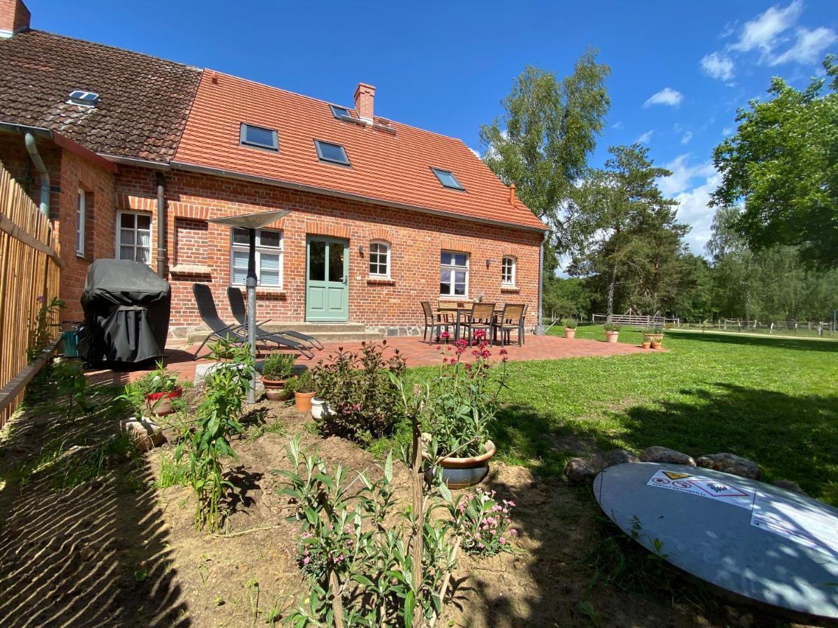 Appartamento Forsthaus Zartwitzer Huette Rechlin Esterno foto